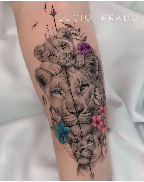 Half Lioness Tattoo For Women, Lioness And Her Cubs Tattoo, Tattoo Ideas For Mom Of 4 Kids, Animal Tattoo Ideas Female, Mom Animal Tattoo, Family Tattoo Ideas For Women Unique, Mother And Sons Tattoo, Tattoo Lion Family, Mom Of 4 Tattoo Ideas