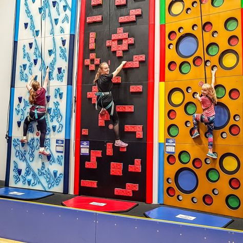 Rock Climbing Indoor, Indoor Climbing Gym, Indoor Playground Design, Indoor Climbing Wall, Playgrounds Architecture, Indoor Playroom, Wooden Playground, Indoor Rock Climbing, Climbing Walls