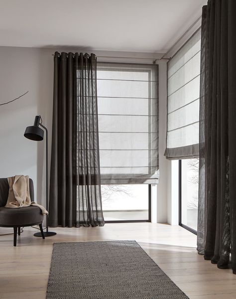 Faltrollo und Vorhang Liverpool Blinds And Curtains Together, Interior Design Contemporary, Attic Window, High Windows, Textured Panels, Work Room, Design Hotel, Net Fabric, Window Shades