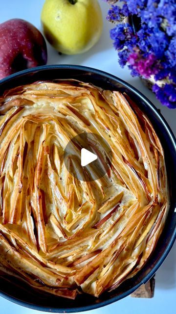 Filo Apple Pie, Apple Filo Pastry, Apple Filo Pastry Recipes, Filo Pastry Recipes, Apple Pie Ingredients, Filo Pastry, Pastry Sheets, Cinnamon Powder, Baking Pan