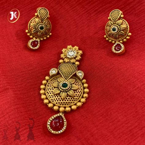 Pandal Set Jewellery, Gold Jwellary, Ladies Finger Ring, Kids Gold Jewelry, Dhokla Recipe, Mangal Sutra, Unique Gold Jewelry, Long Bracelet, Unique Gold Jewelry Designs