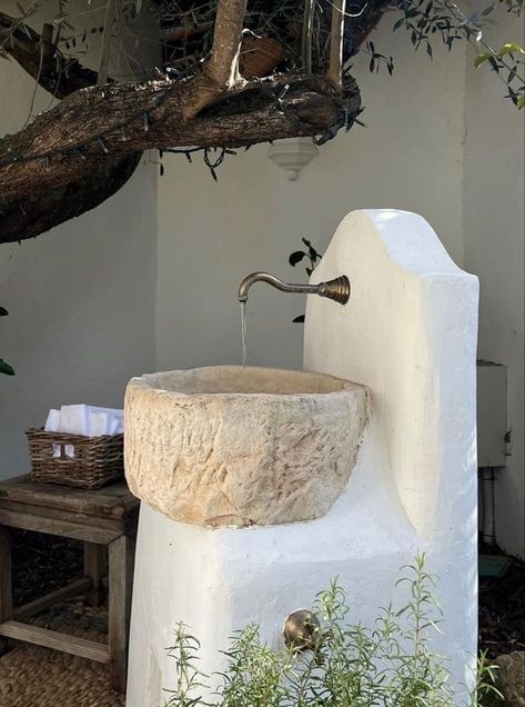 Outdoor Sink, Garden Sink, Outdoor Sinks, Outdoor Bathrooms, Dream House Decor, Dream Home Design, 인테리어 디자인, Malaga, House Inspiration