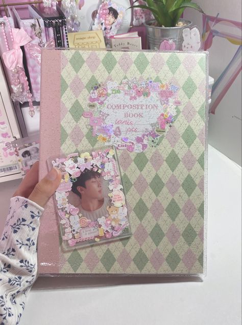 Composition Binder, Kpop Photocard Binder, Wallpaper Coquette, Photocard Binder, Kpop Deco, Photo Cards Diy, Kpop Photocard, Book Binder, Cute Stationary