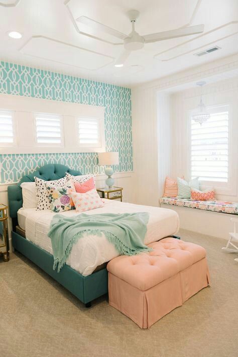 Design Ložnic, Teen Girl Bedroom, Dekorasi Kamar Tidur, Girl Bedroom Designs, Kids Room Design, Dream Rooms, Settee