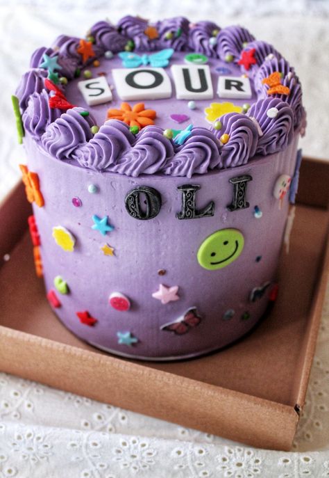 Olivia Rodrigo 18th Birthday, Sour Olivia Rodrigo Party, Sour Cake Olivia Rodrigo, Sour Themed Birthday, Olivia Rodrigo Cookies, Olivia Rodrigo Cake Ideas, Olivia Rodrigo Cakes Ideas, Olivia Rodrigo Cakes Birthday, Sour Olivia Rodrigo Birthday Party