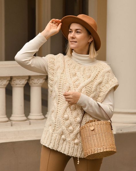 Knit sweater outfit fall