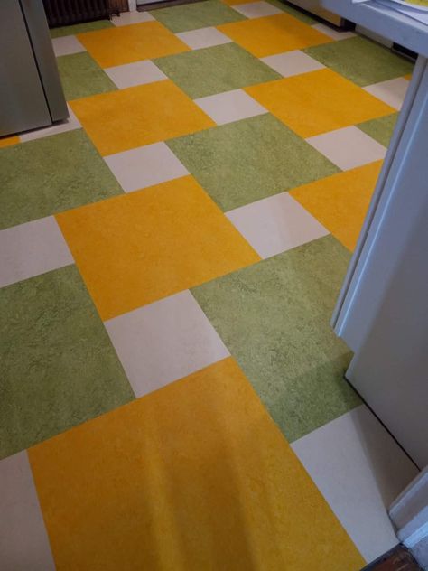 60s Flooring, 1960s Flooring, Linoleum Patterns, Retro Kitchen Floor, Marmoleum Floors Kitchen, Retro Flooring, Retro Vinyl Flooring, Linoleum Kitchen Floors, Vintage Flooring