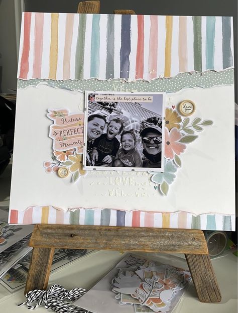 Modern Scrapbook Layouts, Scrapbooking 8x10 Photos Layout, Modern Scrapbook Ideas, Scrapbook Layouts Multiple Pictures, 2024 Scrapbook, Family Scrapbook Layouts, Scrapbook Design Layout, Beautiful Scrapbook Layouts, Simple Scrapbook