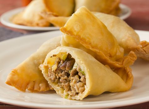 These meat pies are a regional dish featuring central Louisiana's Native American and Spanish heritage that are a favorite come festival season. Natchitoches Meat Pies, Emeril Recipes, Meat Pie Recipe, Native American Food, Native Foods, Meat Pies, Jazz Fest, American Dishes, Meat Pie