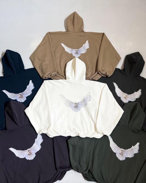 Gap Dove Hoodie, Dove Hoodie, Yeezy Hoodie, Yeezy Outfit, Best Color, Streetwear Men Outfits, Colorful Hoodies, Pretty Things, Fashion Inspo Outfits