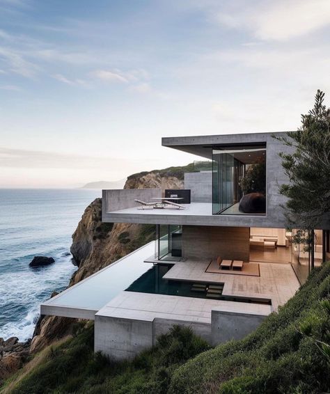 Concrete Minimalist House, Minimal Houses, Concrete House Design, Minimal Architecture, Architecture Magazines, Concrete House, Beach House Design, Minimalist Architecture, Dream House Exterior