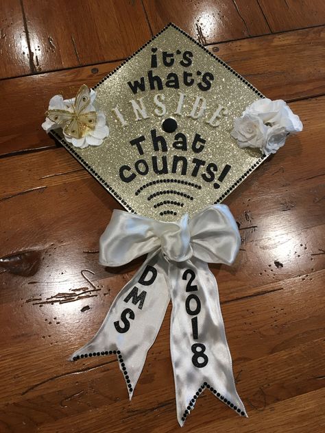 Diagnostic Medical Sonographer/ Ultrasound Grad Cap!! Ultrasound Cap Decoration, Sonographer Tattoo, Ultrasound Graduation Cap Ideas, Ultrasound Technician Graduation Cap, Sonographer Graduation Cap, Ultrasound Grad Cap, Dms Student, Ultrasound Tech Graduation Cap, Graduation Cap Designs Ultrasound Tech