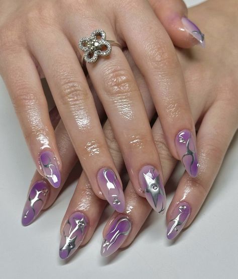 Purple And Silver Nails, Purple Chrome Nails, Mirror Nails Powder, Metallic Painting, Orchid Nails, Short Stiletto, Aurora Nails, Gel Paint, Purple Nail Art