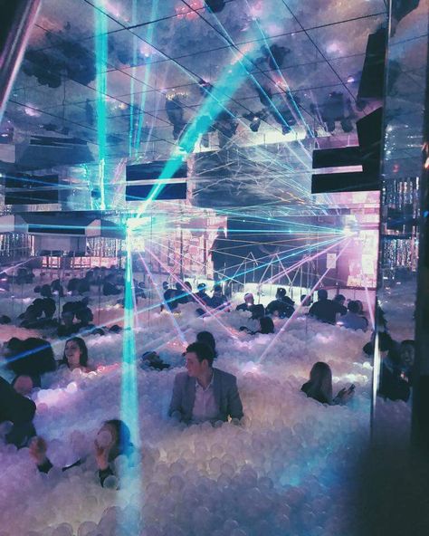 Ball pit night club 🌈💃🏻🕺🏼 📍BallieBallerson Cyberpunk Wedding, Ball Pit Room, Kids Ball Pit, Activity Room, Beach Events, Interactive Installation, Ball Pit, England Travel, Kids Playground