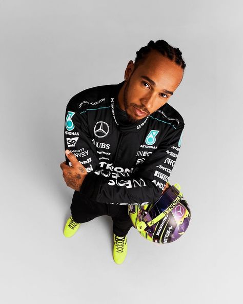 Lewis Hamilton Formula 1, F1 Lewis Hamilton, Formula One Drivers, Mercedes F1, Champions Of The World, Lionel Andrés Messi, Sir Lewis Hamilton, F1 Poster, Smooth Operator