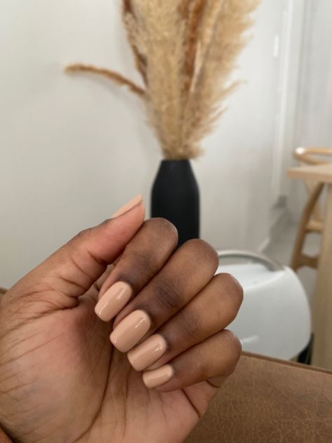 Short Nails Ideas For Dark Skin, Nails Dark Skin, Regular Nails, American Manicure, Nails Dark, Gel Toe Nails, Fun Nail Colors, Gel Toes, Beige Nails