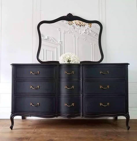 Hollywood Bedroom, Bedroom Chic, French Provincial Bedroom, Chest Bedroom, French Dresser, French Provincial Dresser, French Provincial Furniture, 9 Drawer Dresser, Diy Dresser