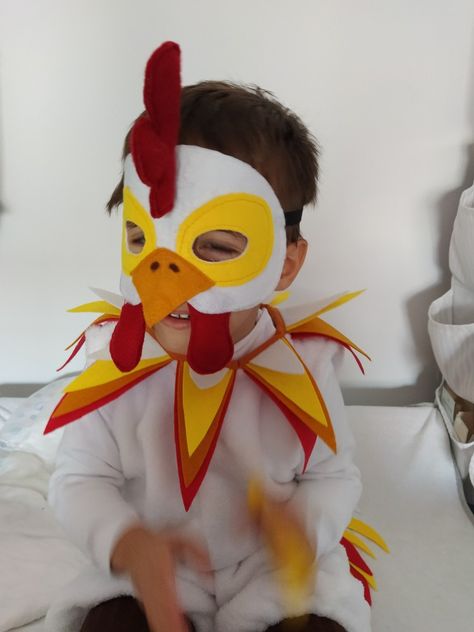 Diy Chicken Costume Kids, Chicken Costume Diy, Chicken Costume Kids, Spirit Day Ideas, Rooster Costume, Chicken Costumes, Dance Props, Teacher Costumes, Easter Chicken