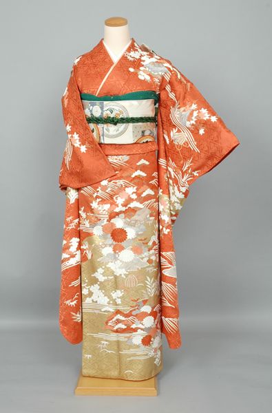 g-fr106    #1050 Orange Kimono Traditional, Red Yukata, Japanese Kimono Dress, Orange Kimono, Kimono Rental, Kimono Traditional, Japanese Traditional Clothes, Furisode Kimono, Cute Kimonos