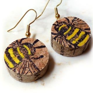 Wine Cork Jewelry, Wine Cork Diy Crafts, Wine Cork Projects, Cork Crafts Diy, Wine Cork Diy, Cork Jewelry, Cork Projects, Cork Earrings, Cork Diy