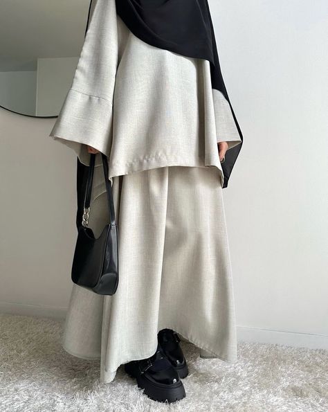 Islamic Modest Fashion, Muslimah Fashion Casual, Muslim Outfits Casual, Hijabi Fashion Casual, Mode Abaya, Fashion Top Outfits, Modest Dresses Casual, Casual Hijab Outfit, Modesty Fashion