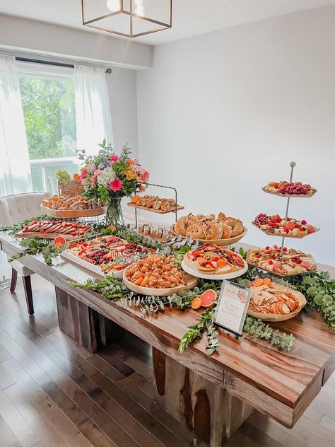 Buffet Food Table Ideas Decor, Hors D’oeuvres Table Set Up, Wedding Horderves Table, Dinner Party Grazing Table, Wedding Food Table Display, Brunch Grazing Table Ideas Diy, Elegant Snack Table, Afternoon Tea Buffet Table, Afternoon Tea Charcuterie Board