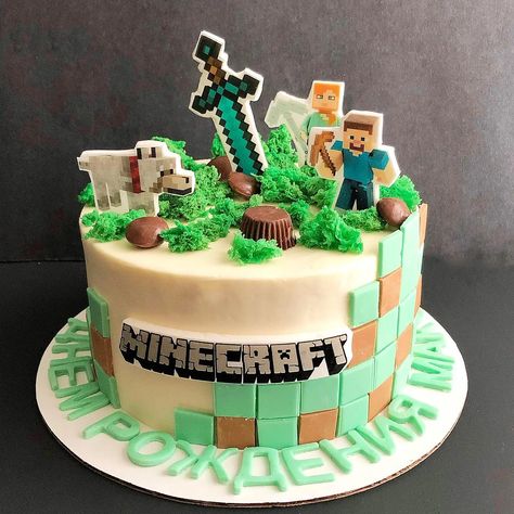 Minecraft Birthday Cake Jj And Mikey Minecraft Cake, Birthday Cake For 7 Year Boy, 7th Birthday Cakes For Boys, 7th Birthday Cake Boys, Minecraft Cake Ideas, Party Ideas For Girls, Mario Bros Cake, Minecraft Birthday Cake, 7th Birthday Cakes