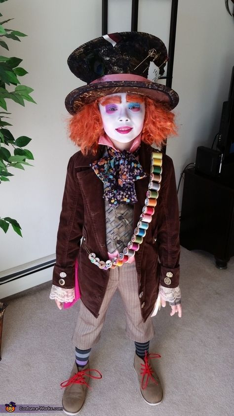 Mad Hatter Diy Costume, Mad Hatter Halloween Costume, Carnaval Make-up, Diy Fantasia, Hatter Costume, Costume Family, Halloween Costumes 2014, Mad Hatter Costume, Alice Costume