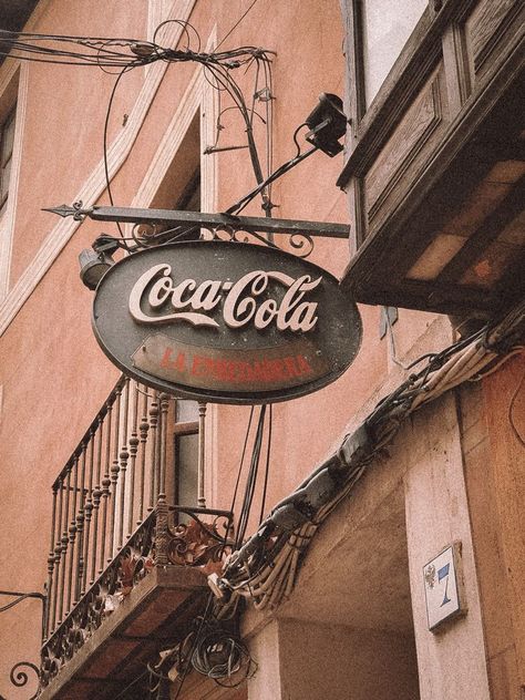 Coca-Cola Sign | Coca cola vintage, Coca cola, Coca cola store . #Lana_Del_Rey #Coke_Studio_Aesthetic #Coke_Aesthetic_Vintage #Vintage_Coke_Aesthetic Coke Studio Aesthetic, Coke Aesthetic Vintage, Cocacola Aesthetic Vintage, Vintage Coke Aesthetic, Coca Cola Aesthetic, Travel Lettering, Cola Aesthetic, Lettering Aesthetic, Coca Cola Wallpaper