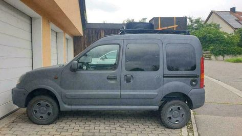 Verkauft Renault Kangoo 4x4 Offroad Ca., gebraucht 2003, 145.000 km in Lonnerstadt Kangoo Camper, Build A Camper Van, Build A Camper, Mobile Home, Camper Van, Kangaroo, Diy And Crafts, Camping, Cars