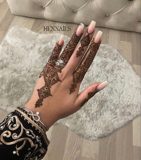 Indian Henna Designs, Henna Mehndi Designs, Moroccan Henna, Jagua Henna, Henna Style Tattoos, Henna Nails, Henna Inspired Tattoos, Organic Henna, Finger Henna Designs