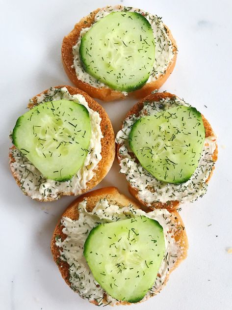 Cucumber Cream Cheese Toast Appetizer Mini Bagel Appetizers, Cucumber Cream Cheese Sandwiches, Baguette Appetizer, Sandwich Appetizer, Cucumber Cream Cheese, Cream Cheese Sandwich, Cream Cheese Toast, Cucumber Appetizers, Cream Cheese Sandwiches