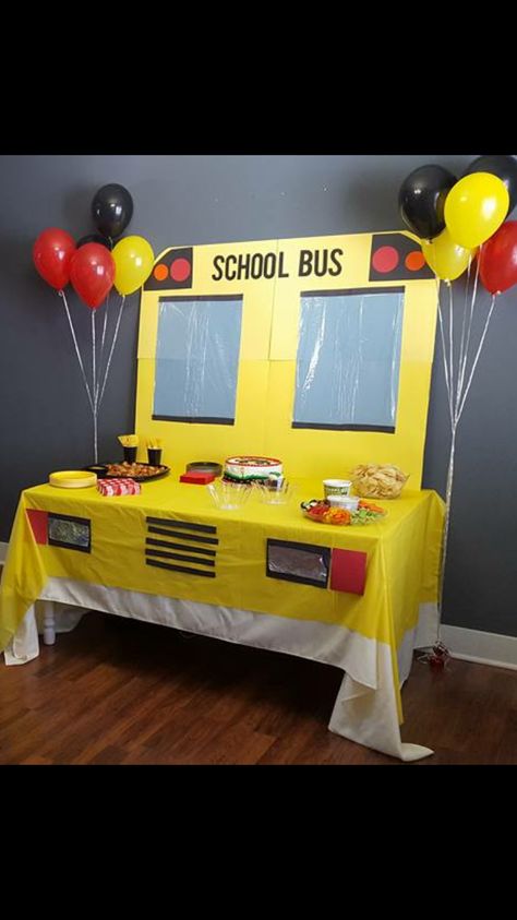 School Bus Party Ideas, School Bus Theme Classroom, School Bus Party Decorations, School Bus 2nd Birthday, School Bus Centerpiece Party Ideas, School Bus Birthday Party Ideas, Classroom Theme Party, School Bus Decor, School Bus Party Theme