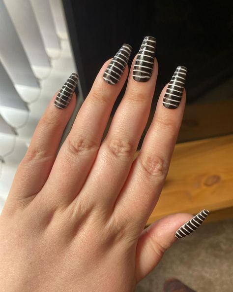 So ignoring how messy it is 🤪 But it’s nice to wear stripes again! I think when I try this next time, I will use a liner brush rather than trying to clean up after striping tape… #nails #nailart #stripes #beginner #falsenails #pressons Tape Nails, Liner Brush, I Try, Nails Nailart, False Nails, Clean Up, I Tried, Nail Art, Stripes