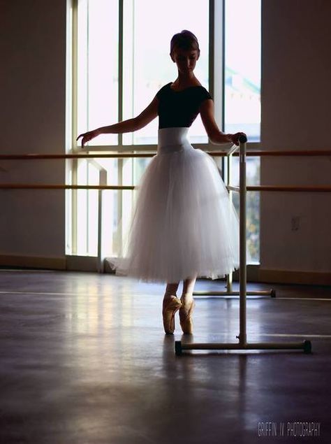 Bolshoi Ballet Academy, Polina Semionova Ballet, Olga Smirnova Ballet, Classical Ballet Tutu White, Classical Ballet Tutu, Lets Dance, Ballet Skirt, Ballet, Black And White