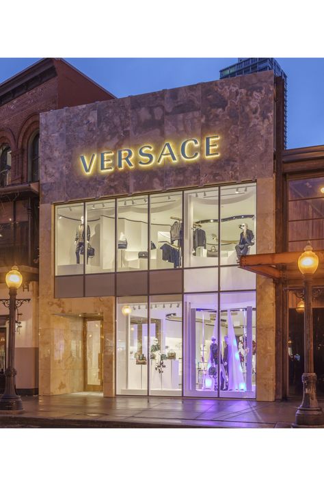 Versace Store, Chicago Luxury, Commercial Design Exterior, Shop Facade, Clothing Store Interior, Store Design Boutique, Storefront Design, Ultra Luxury, Showroom Interior Design