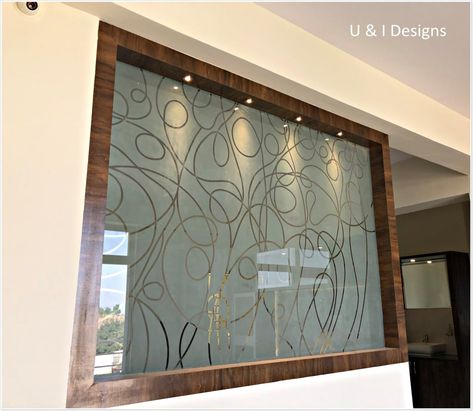 Partition Window Design, Arch Glass Design Living Room, Mirror Glass Window Design, Window Partition Design, Partition Glass Design Interiors, Frosted Glass Design Pattern Living Rooms, Glass Panelling Design, Window Glass Design Modern, Glass Panelling Design Wall