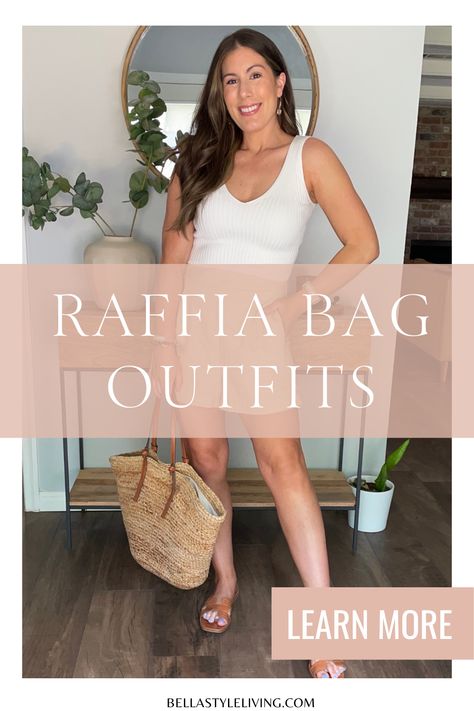 Get inspired with these raffia bags and raffia bag outfits. Raffia Bag Outfit, Casual Vacation Outfits Summer, Vacay Outfits Casual, Casual Vacation Outfits, Tory Burch Outfit, Cute Vacation Outfits, Summer Trends Outfits, Resort Outfit, Spring Fashion Casual