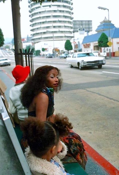 Chaka Khan waiting at the bus stop in Hollywood near Capitol Records building circa late 1960's. Chaka Kahn, Chaka Khan, Vintage Black Glamour, Capitol Records, The Jacksons, Black Music, Bus Stop, Soul Music, The Bus