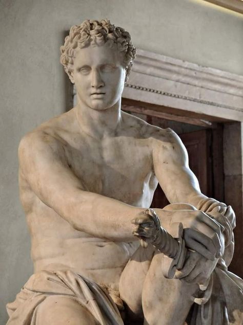 Ancient Greece Sculpture, Male Statue, Ancient Greek Sculpture, Roman Statue, Classic Sculpture, Greek Statues, Roman Sculpture, Rennaissance Art, Greek And Roman Mythology