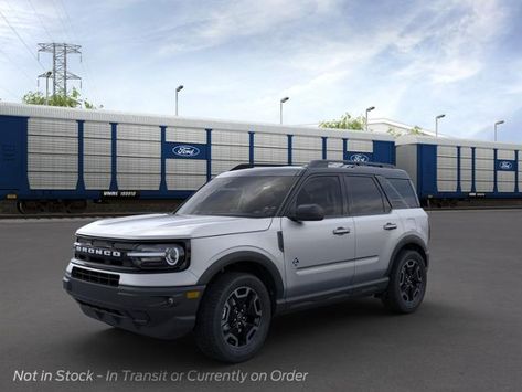 New 2021 Ford Bronco Sport Outer Banks for sale at Suburban Ford of Sterling Heights in Sterling Heights, MI for $31,885. View now on Cars.com 2022 Ford Bronco Sport, Bronco Sport Heritage, 2023 Ford Bronco Sport, Ford Bronco Sport Big Bend, Bronco Sport Big Bend, Ford Bronco Sport, Bronco Sport, Small Suv, Bronco Sports