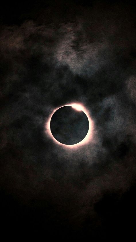 Solar Eclipse Aesthetic, Solar Eclipse Wallpaper, Solar Eclipse Images, Eclipse Aesthetic, Eclipse Wallpaper, Eclipse Photography, Nasa Moon, Black And Blue Wallpaper, New Moon Rituals