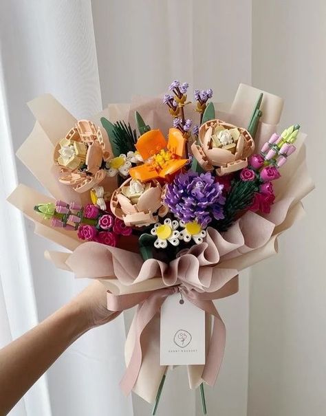 𝒇. on Twitter: "lego flower bouquet 💐 https://t.co/8xsDoBkcbI" / Twitter Lego Flower Bouquet, Lego Room Decor, Lego Wedding, Lego Flowers, Diy Bouquet Wrap, Flower Bouquet Diy, Boquette Flowers, A Bouquet Of Flowers, Bouquet Wrap