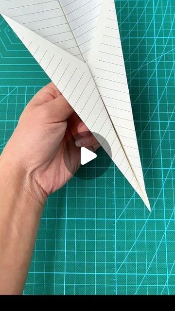 Paper Crafts Aeroplane, Paper Aeroplane Drawing, Paper Craft Airplane, Making Paper Airplanes, How To Make Airplane, How To Make Airplane Paper, How To Make Aeroplane With Paper, How To Make Paper Airplanes Step By Step, Paper Airplanes How To Make Easy