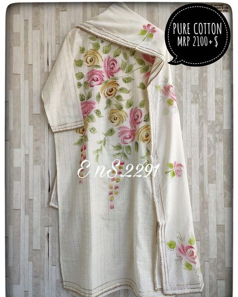 Pakeezah Closet on Instagram: “*EnS.2291* *BOUTIQUE n ETHNIC COLLECTION** *Shirt* - pure organic slub cotton self weaving with beautiful handpainted front…” Fabric Colour Painting, Boutique Style Dresses, Blush Color Palette, Fabric Paint Diy, Fabric Painting Techniques, Hand Painted Dress, Fabric Painting On Clothes, Fabric Paint Designs, Hand Painted Fabric