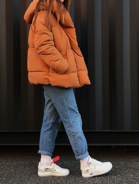 Colored Puffer Jacket Outfit, Orange Puffer Jacket Outfit, North Face Puffer Jacket Outfit, Orange Puffer Jacket, Puffer Jacket Outfit, North Face Puffer Jacket, Jacket Outfit, Aesthetic Colors, Fall Winter Outfits