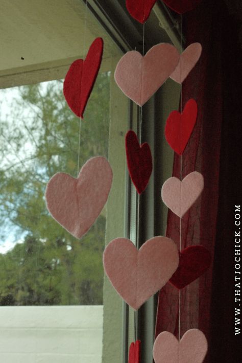 Heart Garlands, Valentines Tree, Valentine Craft Decorations, Paper Heart Garland, Valentines Party Decor, Valentine Garland, Valentine Tree, Garland Diy, Valentines Crafts