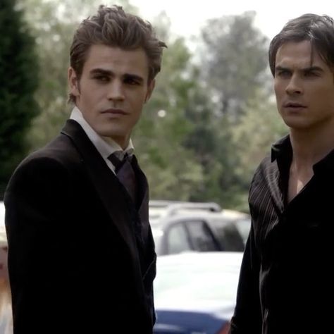 Elena Is Not Katherine, Damon Salvatore Season 1, Stefan Damon, Stefan And Damon, Damon And Stefan Salvatore, The Salvatore Brothers, Salvatore Brothers, Tvd Dr, Damon And Stefan