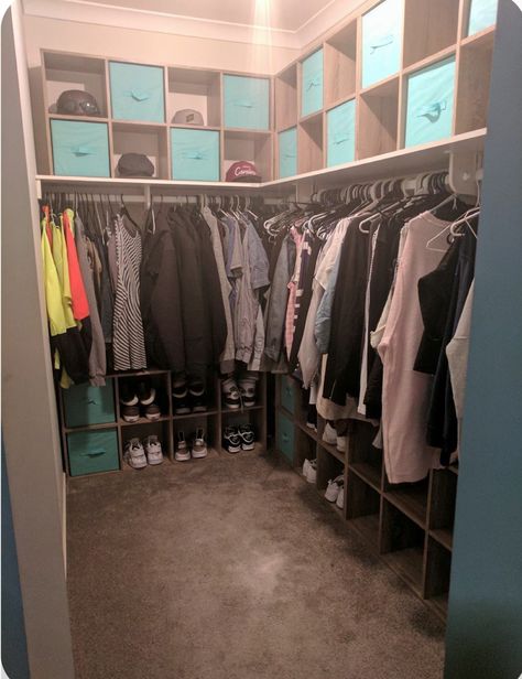 Walk In Closet Cube Storage, Cheap Walk In Wardrobe Ideas, Double Wide Closet Organization, Closet Organization Ideas Couples, Tiny Walk In Closet Ideas Storage, Small Walk In Robe Organisation, Mobile Home Walk In Closet, Couples Walk In Closet Ideas, Closet Organization Ideas Small Walk In Rental