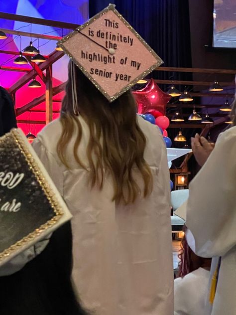 Mitski Graduation Cap, Grad Cap Ideas Lana Del Rey, Taylor Swift Cap And Gown, Simple Grad Cap Designs, 2023 Grad Cap Ideas, Long Story Short I Survived Grad Cap, Cap And Gown Ideas Decoration, Grad Cap Inspo Aesthetic, Hannah Montana Graduation Cap